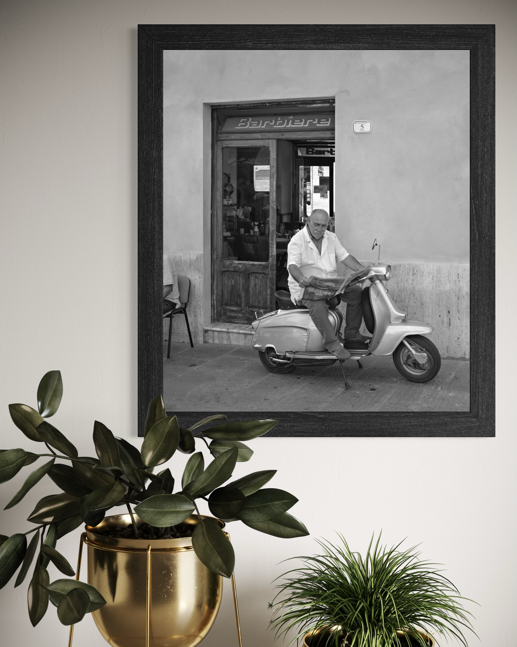 The Barber on the Vespa - Duccio Nacci