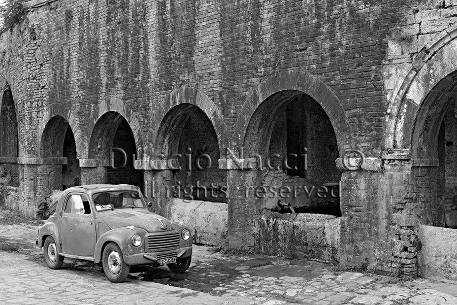 La Topolino e gli archi