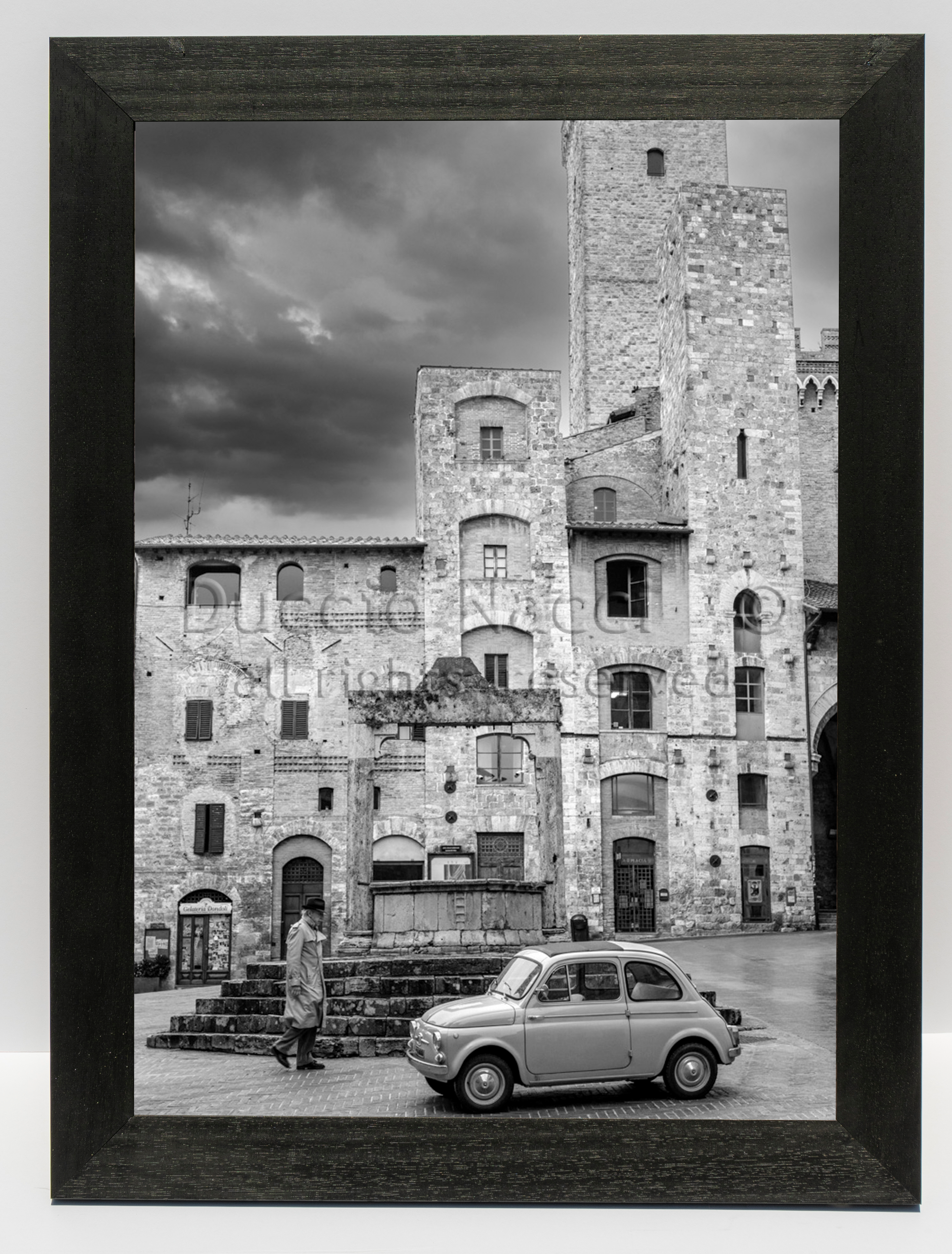 The Gentleman Stroll - Duccio Nacci