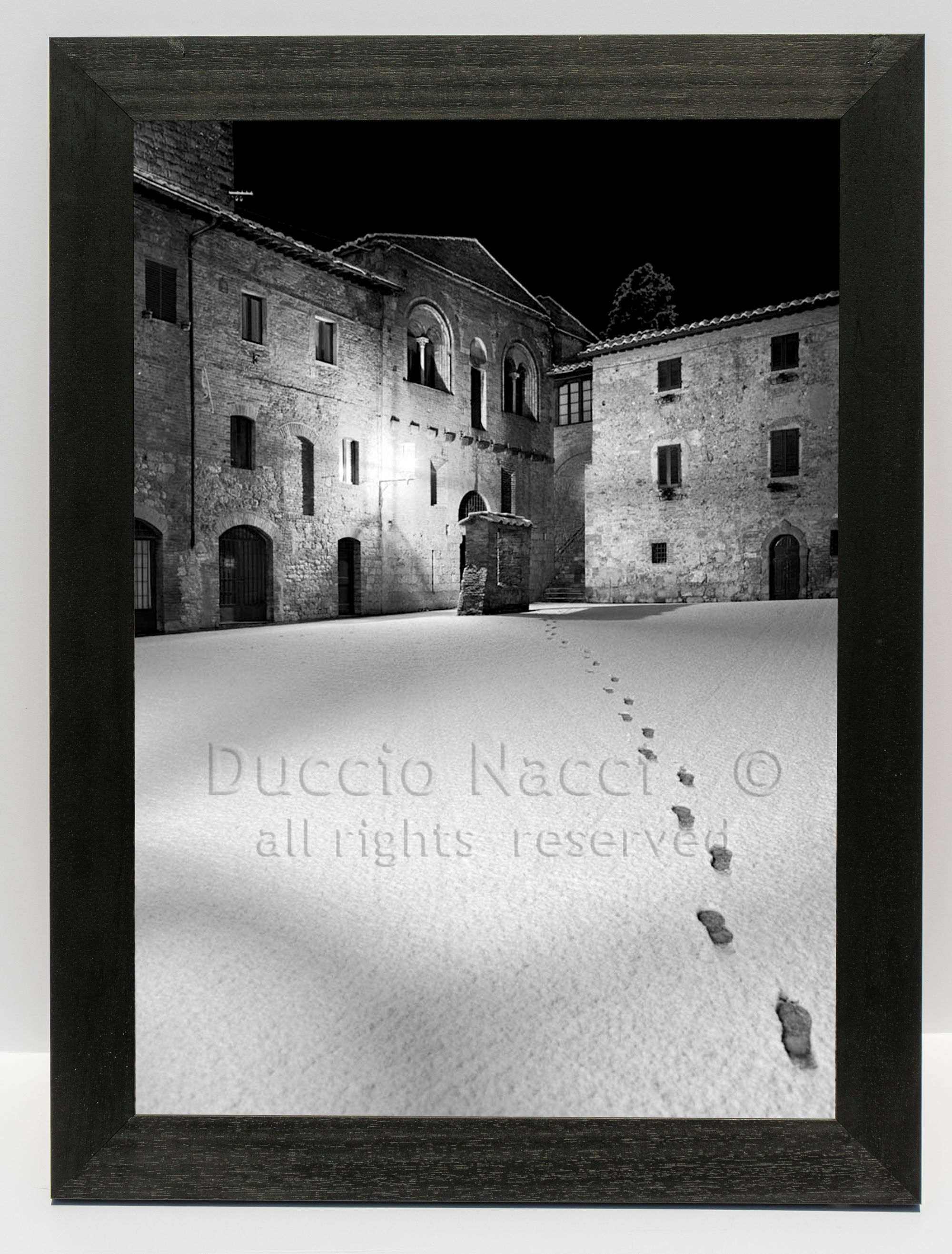 Steps in the Snow - Duccio Nacci