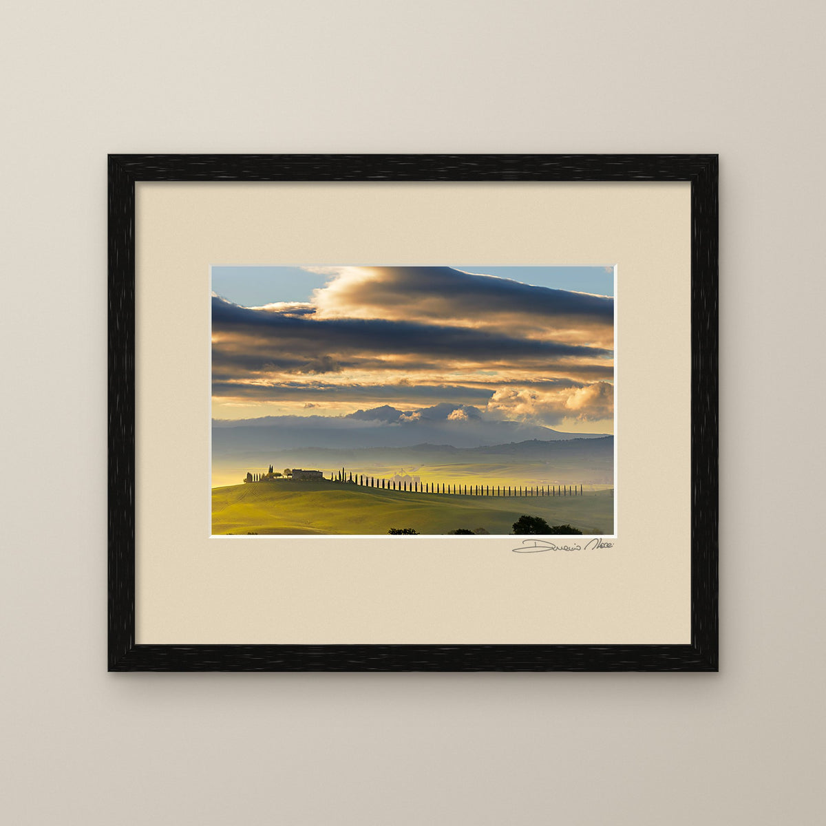 Dawn in Val d’Orcia – fine art print by Duccio Nacci, size M, with thin black frame and mat