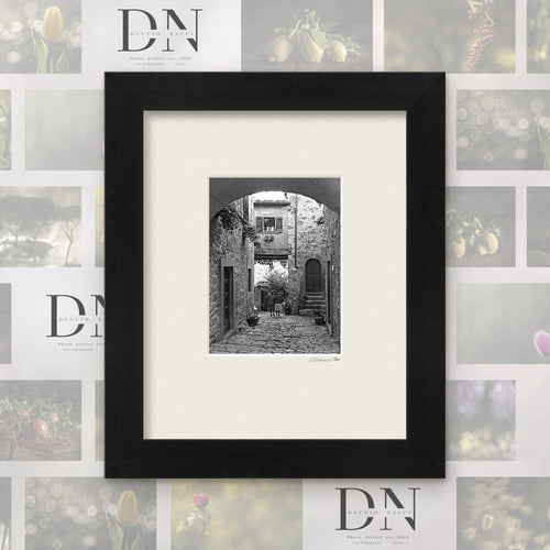 Eternal Friendship – fine art print by Duccio Nacci, size S, with black frame and white mat