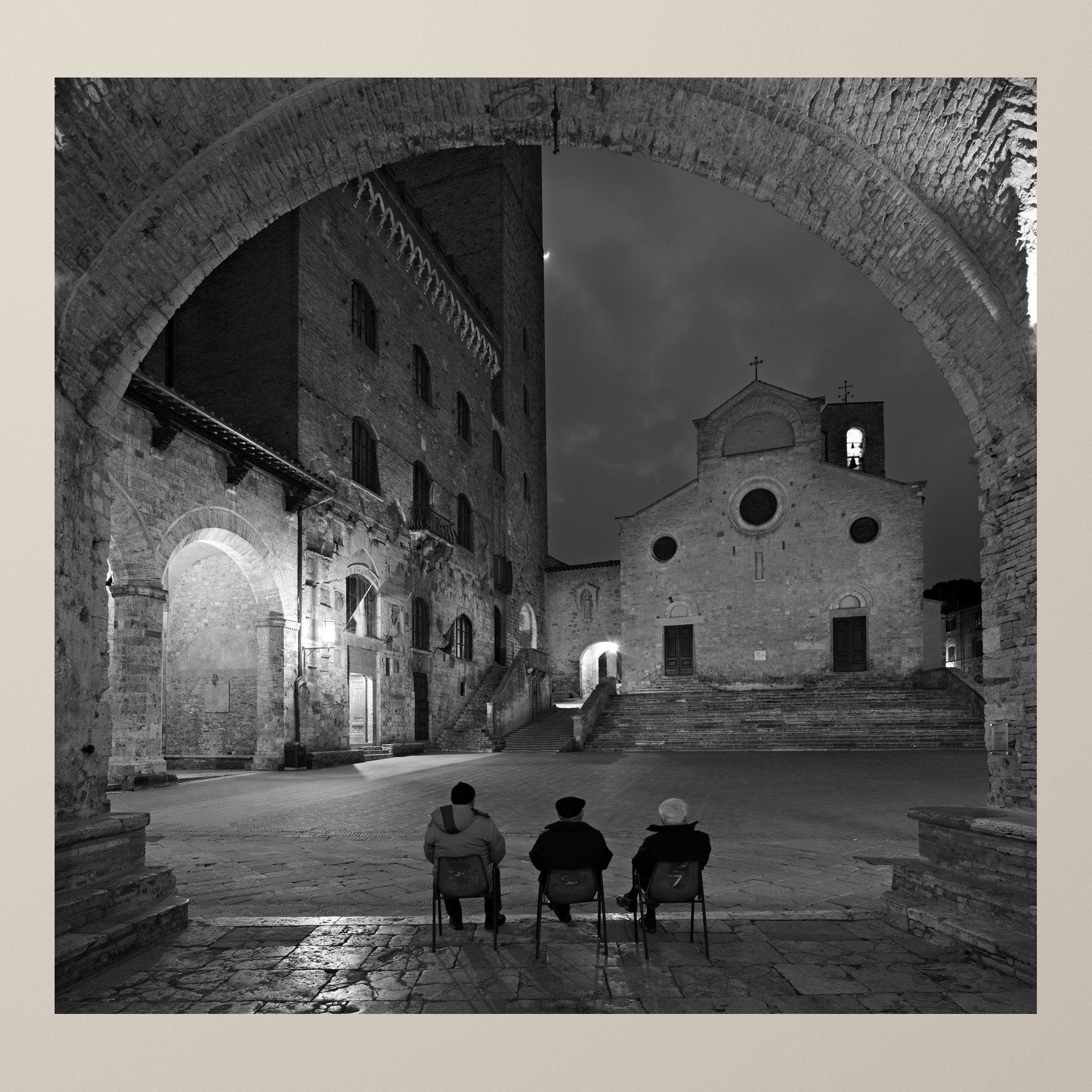 All'ombra della cattedrale
